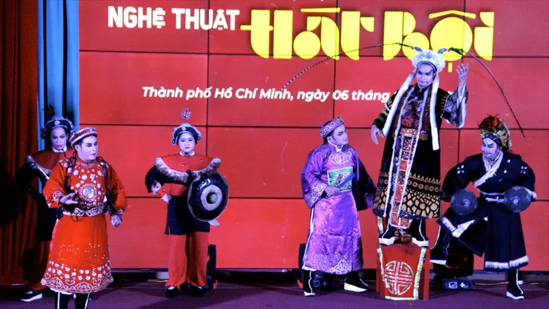 Đưa hát bội đến với người trẻ