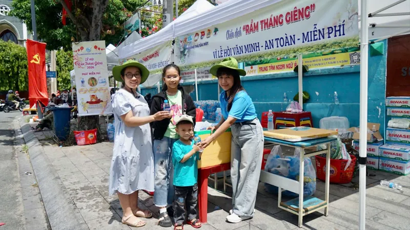 Lan tỏa nét đẹp "lễ hội miễn phí" tại đất Thủ