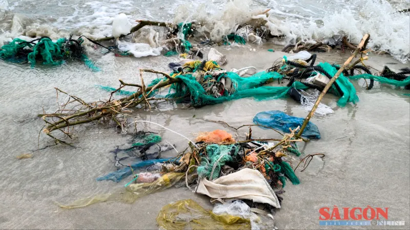 Tìm giải pháp giảm rác thải nhựa tại các vùng biển Việt Nam