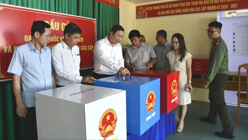 Rà soát, kiểm tra công tác chuẩn bị bầu cử