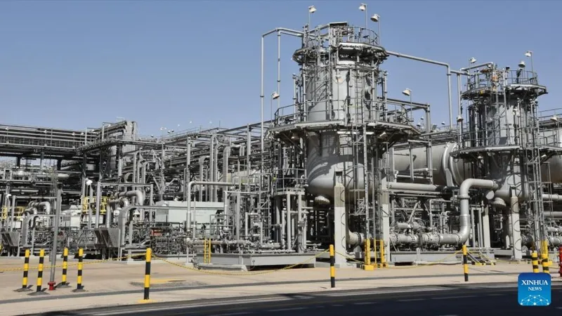 Nhà máy lọc dầu Aramco ở Dammam, Saudi Arabia. Ảnh: XINHUA