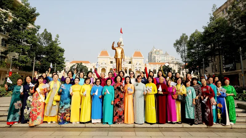 Phụ nữ TPHCM phát huy tinh thần đoàn kết, trách nhiệm và khát vọng vươn lên