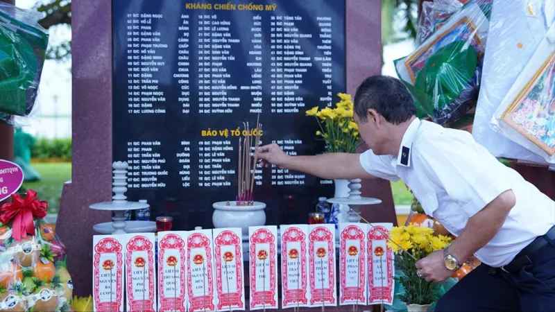 Đình Nại Nam là nơi có bia tưởng niệm các Anh hùng liệt sĩ hy sinh qua các thời kỳ của phường Hòa Cường Bắc, quận Hải Châu (nay là phường Hòa Cường, TP Đà Nẵng), trong đó có 10 liệt sĩ người Đà Nẵng hy sinh ở Gạc Ma