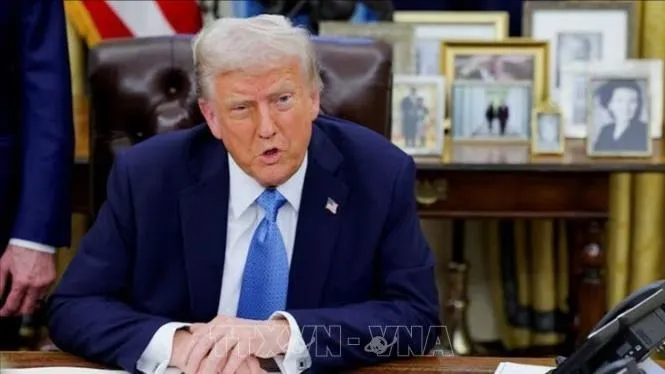Tổng thống Donald Trump cảnh báo cắt viện trợ Ukraine để ép châu Âu bảo vệ eo biển Hormuz