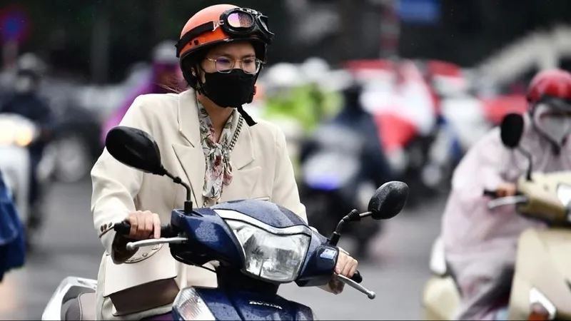 Nam bộ nắng nóng kéo dài, lan rộng ra Trung bộ