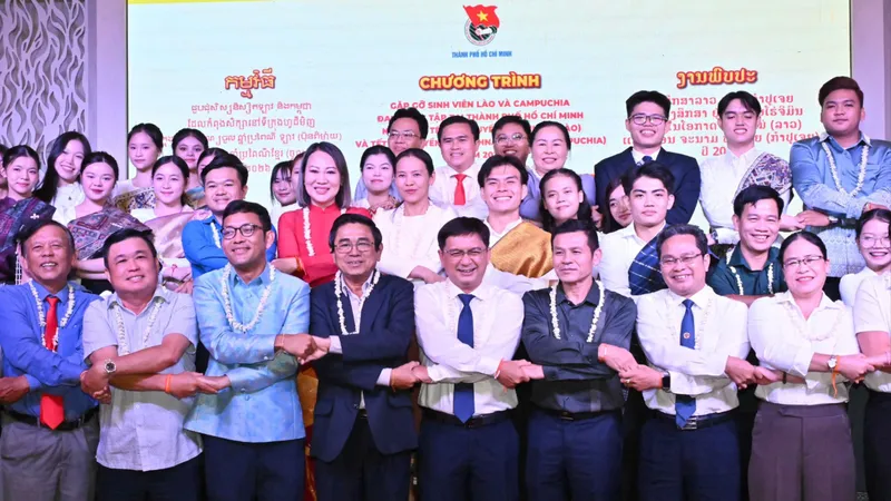 TPHCM tạo điều kiện thuận lợi để sinh viên Lào, Campuchia học tập, phát triển