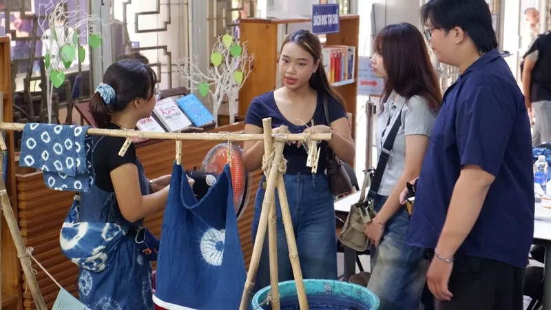 “Chạm Chàm” - chạm vào văn hóa truyền thống
