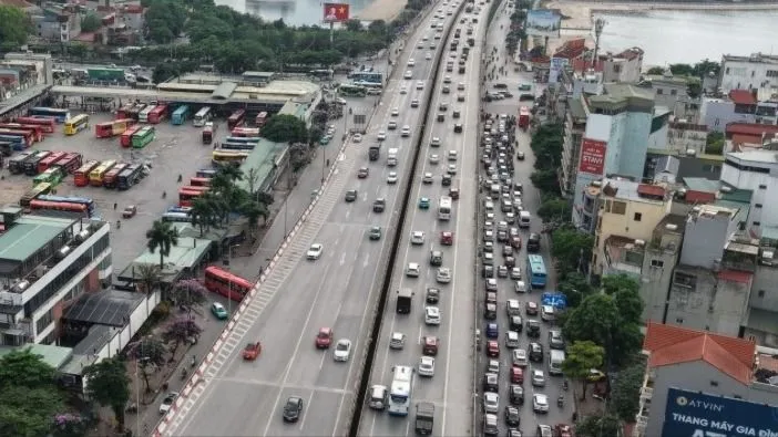 Cửa ngõ Thủ đô ùn ứ nhưng không “thất thủ” trong chiều cuối cùng của kỳ nghỉ lễ