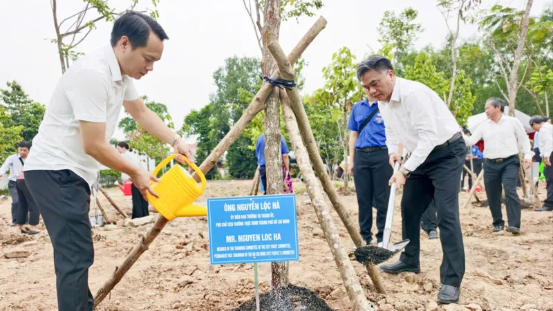 Khánh thành “Vườn cây Hữu nghị”, nhiều địa phương phát động trồng cây xanh