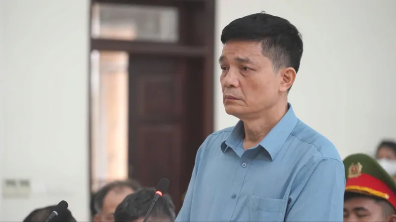 Cựu Cục trưởng Cục An toàn thực phẩm ân hận, xin lỗi lãnh đạo Đảng, Nhà nước