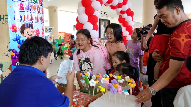 Không gian sinh hoạt văn hóa nghệ thuật ở các phường, xã ngày càng nhộn nhịp. Ảnh minh họa