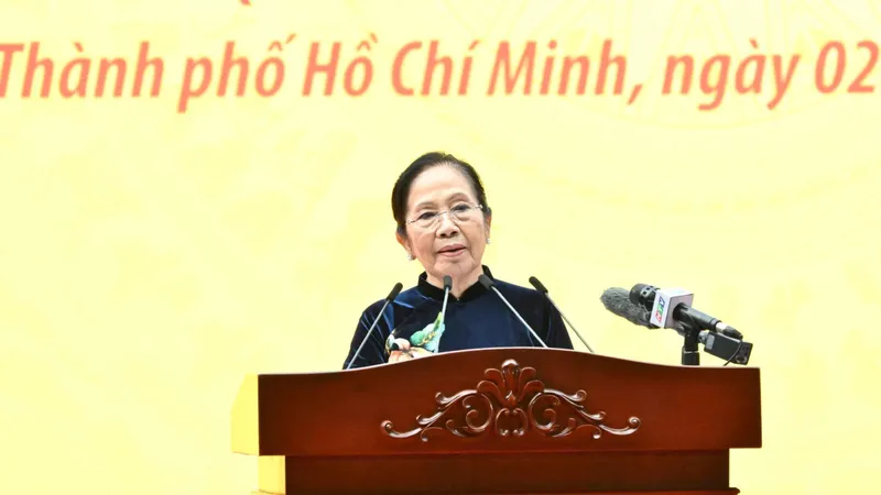 GS-TS-BS Nguyễn Thị Ngọc Phượng chia sẻ tại buổi lễ. Ảnh: VIỆT DŨNG