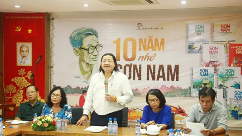 Ông Nguyễn Minh Nhựt, Giám đốc NXB Trẻ chia sẻ tại chương trình “10 năm nhớ Sơn Nam”.