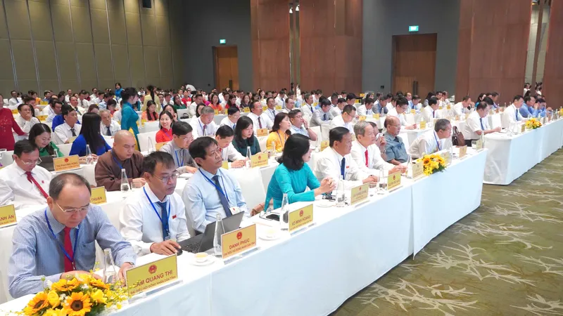 Quang cảnh hội nghị