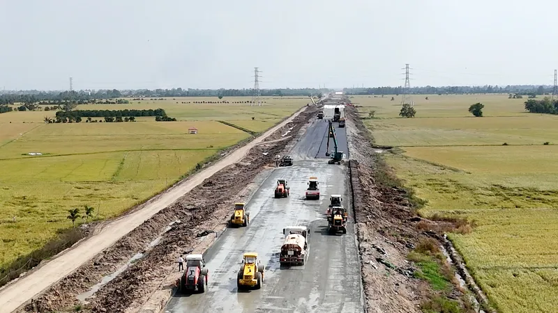 An Giang “chạy nước rút” trước ngày thông xe cao tốc Châu Đốc - Cần Thơ - Sóc Trăng