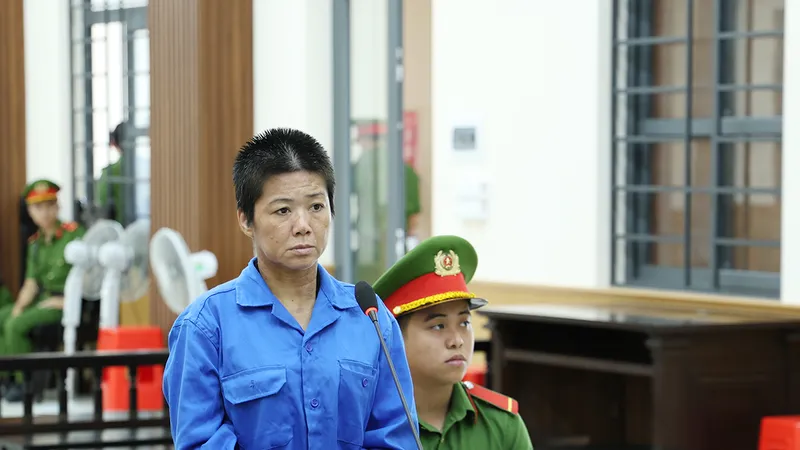 Bị cáo Nguyễn Thị Mỹ Hạnh tại phiên tòa