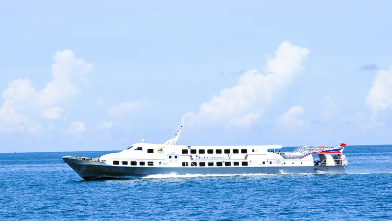Tuyến vận tải được khai thác bởi tàu cao tốc Superdong V.