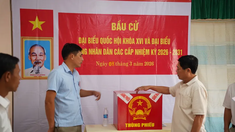 Hơn 2.000 cử tri Thổ Châu nô nức đi bầu cử sớm
