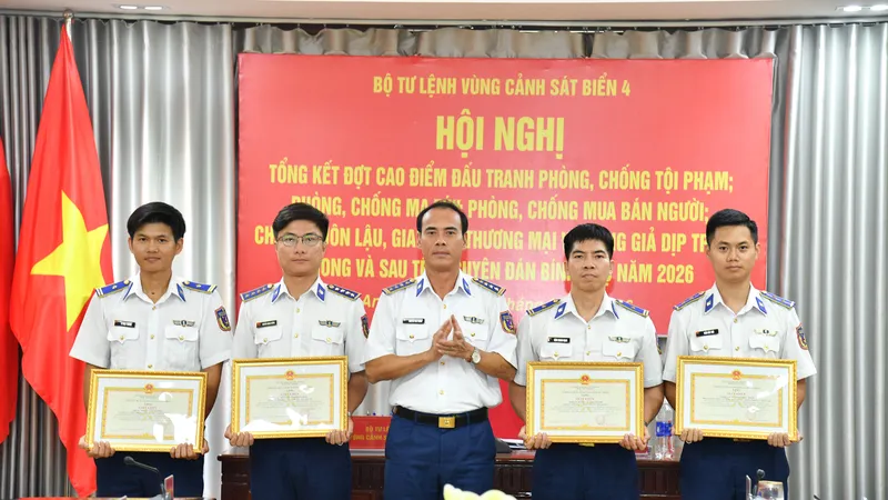 Không để tàu cá Việt Nam sang vùng biển nước ngoài khai thác trái phép