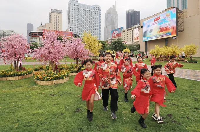 Ho Chi Minh City revamps vacant land into public spaces for Tet