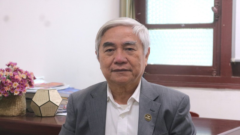 Government hands digital infrastructure to private sector