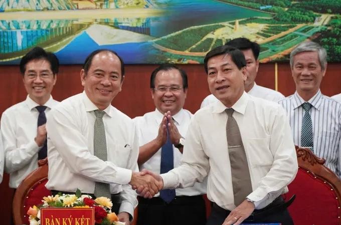 HCMC and Ca Mau ink strategic healthcare pact for 2026–2030