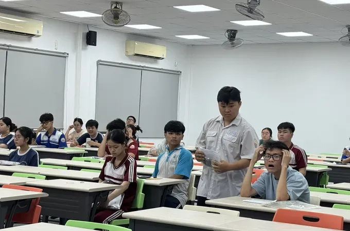 Nearly 136,000 candidates sit first round of National University competency exam
