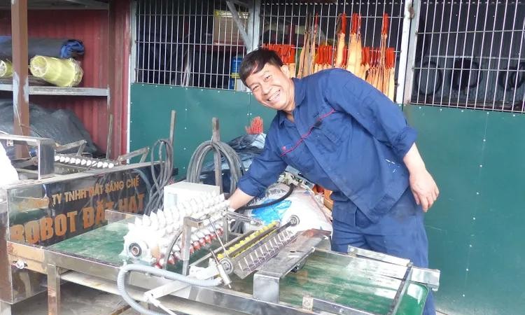 Barefoot inventor turns poverty into global innovation
