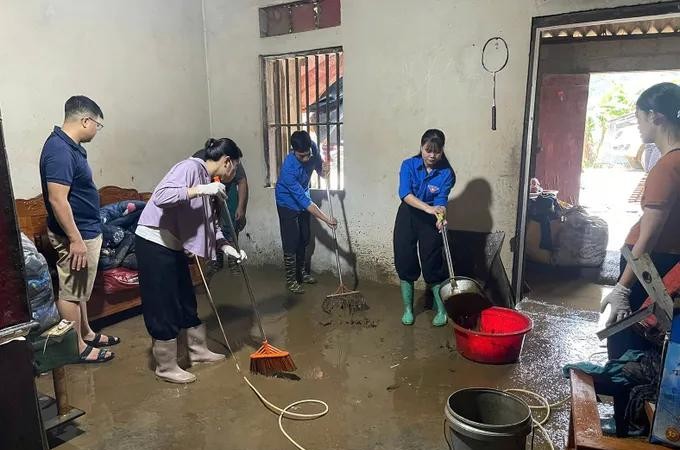Provinces told to stay alert to flash floods triggered by prolonged heavy rains 