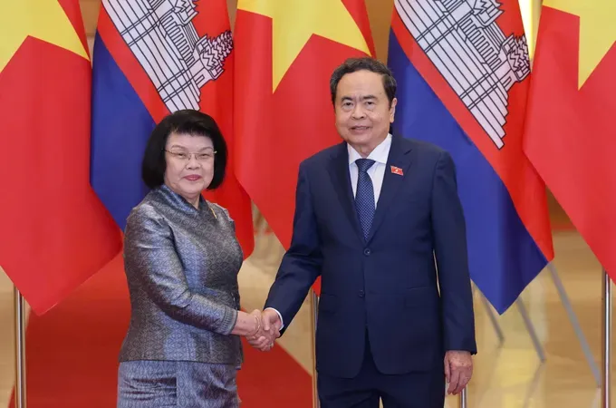 Vietnamese, Cambodian legislators reaffirm commitment to deepening bilateral tie