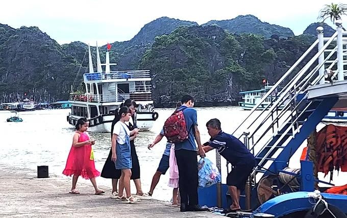 Tourism administration warns of spontaneous tours ahead of National Day holiday