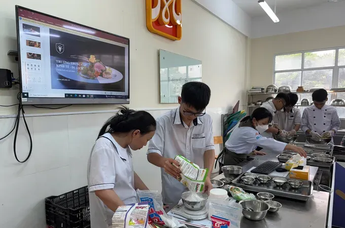 Ho Chi Minh City expands career orientation for students