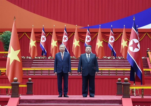 Vietnamese leaders send congratulations to DPRK on National Day