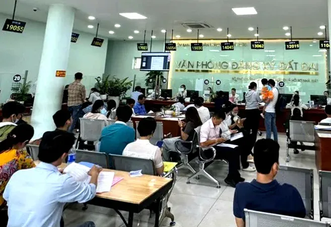 Ho Chi Minh City pioneers electronic notarization 