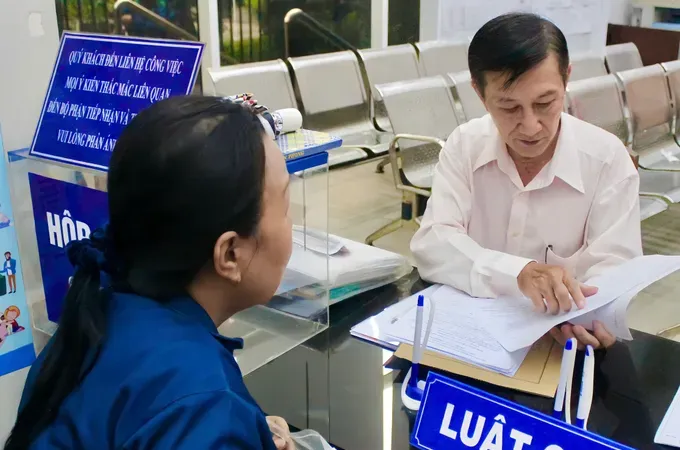 Ho Chi Minh City brings law closer to residents with AI, legal aid, mock trials