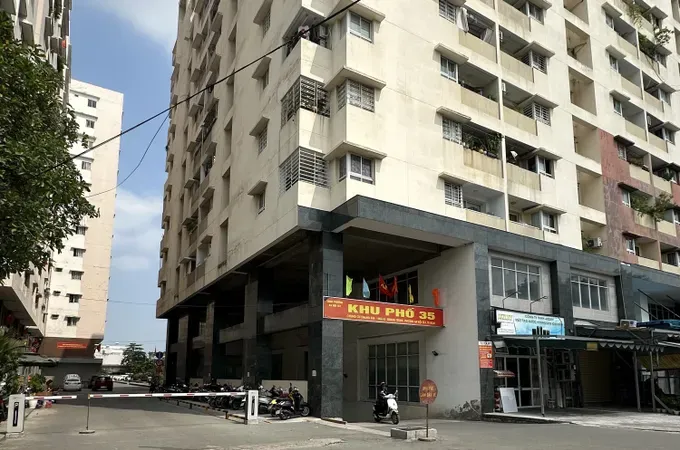 Ho Chi Minh City pushes to clear pink book backlog