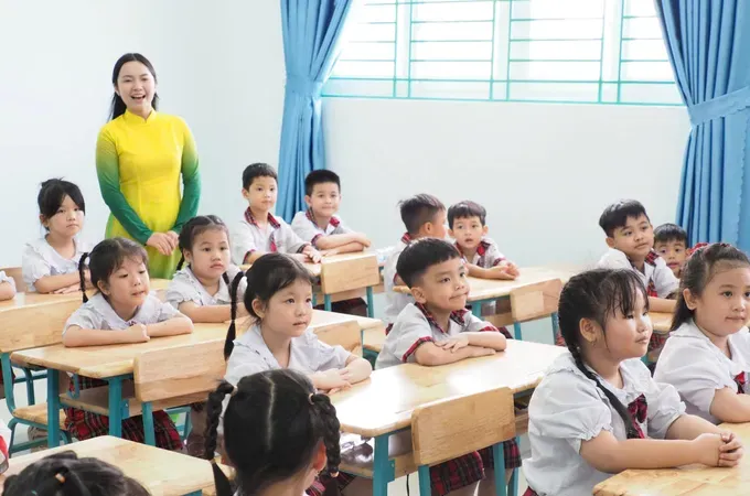 HCMC launches 100-day campaign to complete 1,000 classrooms