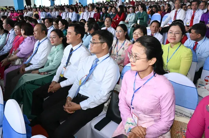 Ho Chi Minh City celebrates 50th anniversary with pride and joy