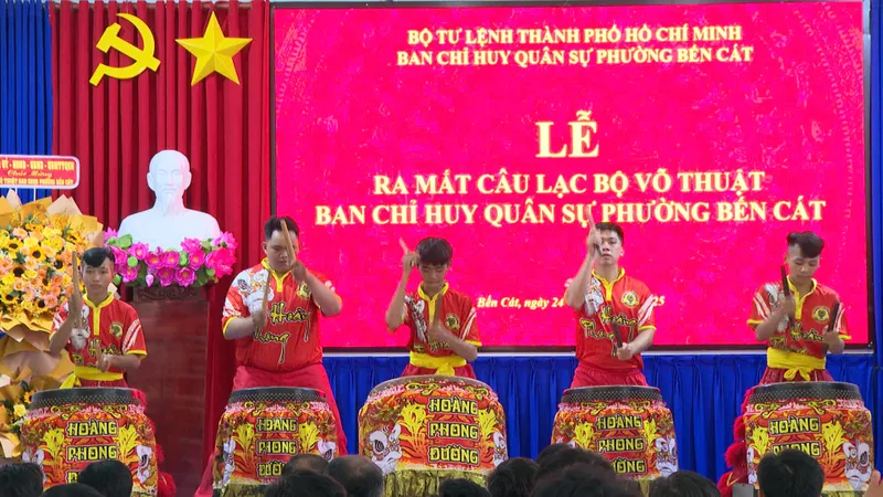 Ra mắt Câu lạc bộ võ thuật Ban Chỉ huy Quân sự phường Bến Cát