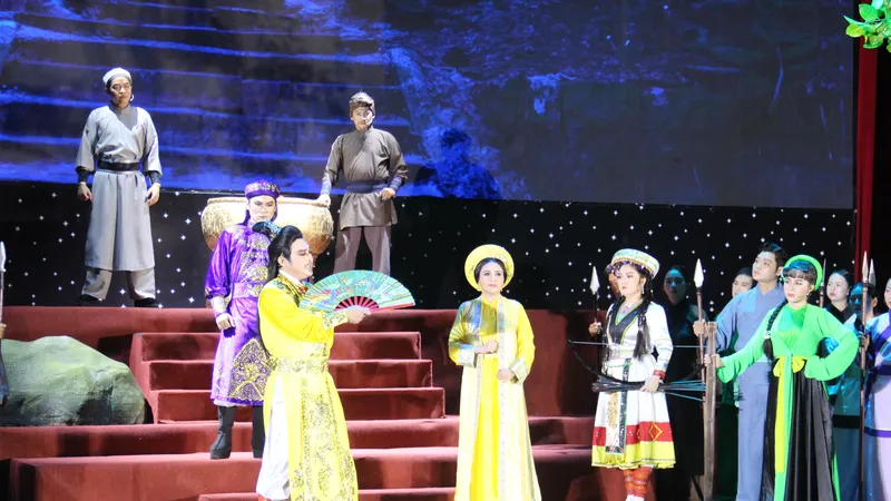 Giữ hồn dân tộc qua vở cải lương “Tiếng trống Mê Linh” 