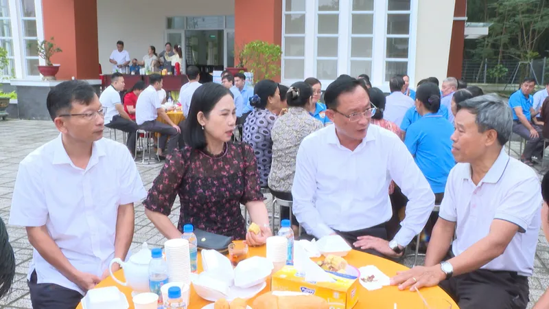 Người dân phản ánh về dịch vụ đo đạc đất đai gây khó khăn, tốn kém