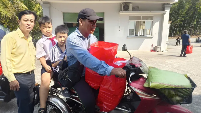 Tết đến sớm với trẻ em có hoàn cảnh đặc biệt