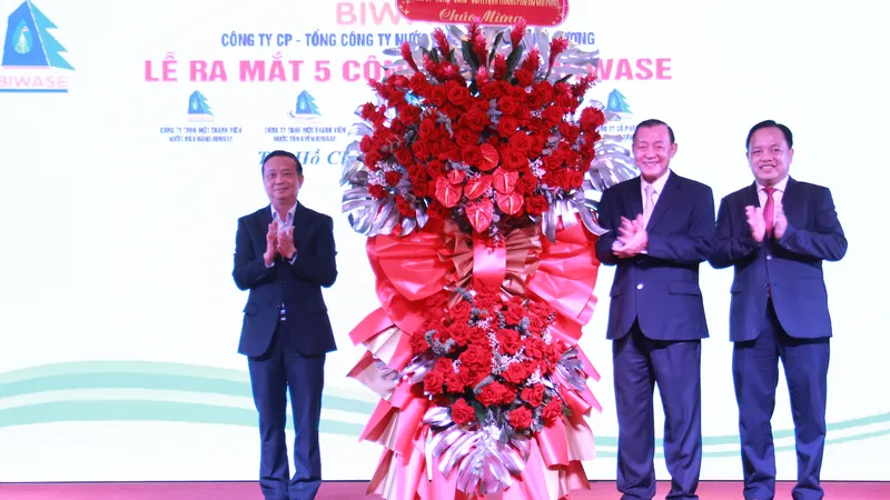 Tổng Công ty Nước - Môi trường Bình Dương ra mắt 5 công ty con