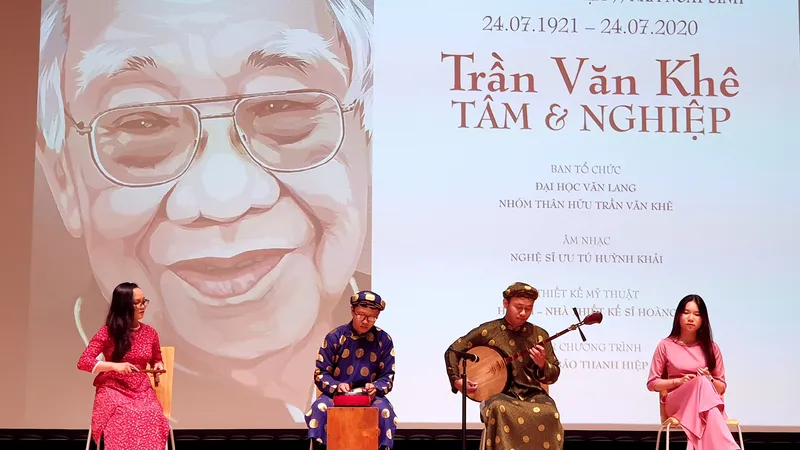 Tiết mục hòa tấu Ngẫu hứng chầu văn của giảng viên, sinh viên Nhạc viện TPHCM