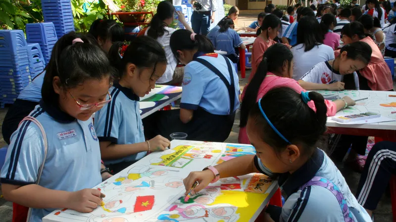 Học sinh TPHCM rất yêu thích và hào hứng tham gia "Hội thi Nét Vẽ Xanh"