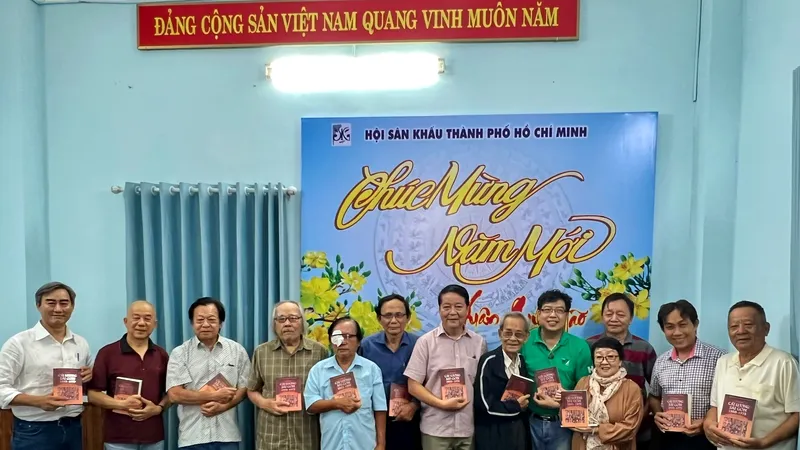 Ra mắt sách biên khảo “Cải lương Sài Gòn 1955 – 1975”