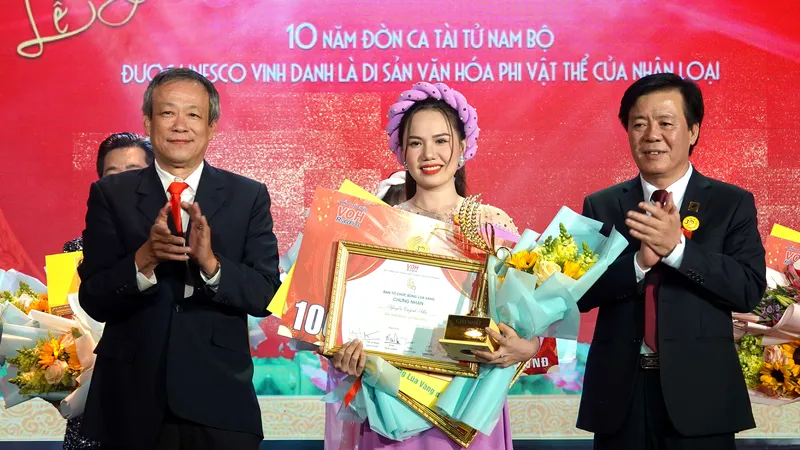 Thí sinh Nguyễn Quỳnh Như (Bạc Liêu) đoạt giải Quán quân "Bông lúa vàng" 2023. Ảnh: THÚY BÌNH