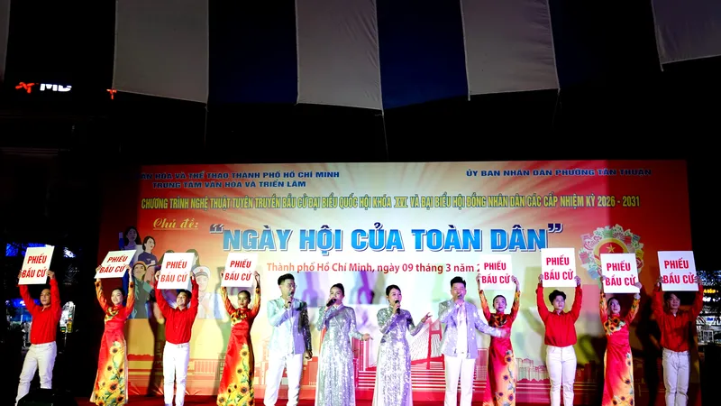 Tiết mục "Lá phiếu kỷ nguyên mới". Ảnh: THÚY BÌNH