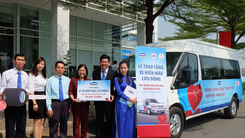 Tặng xe 1 tỷ đồng để tiếp nhận hiến máu lưu động