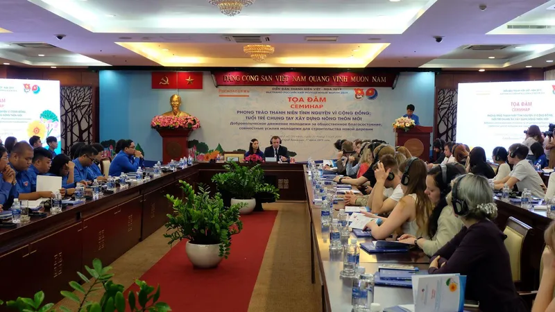 Tọa đàm chia sẻ cách tổ chức các hoạt động tình nguyện của thanh niên